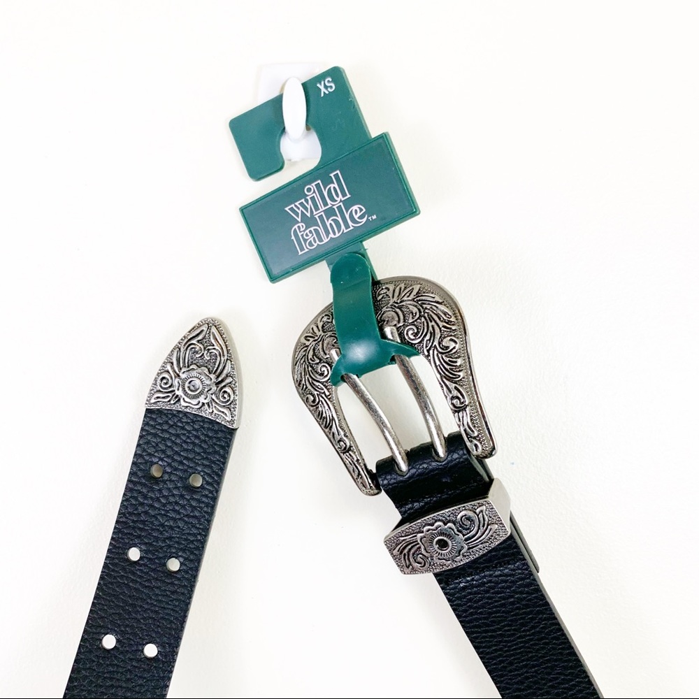 NWOT Wild Fable XS Belt Black Floral Buckle